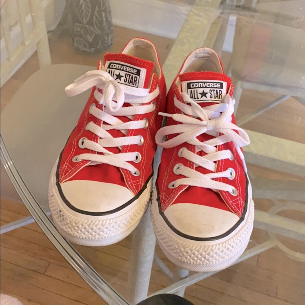 Low Top Red Converse